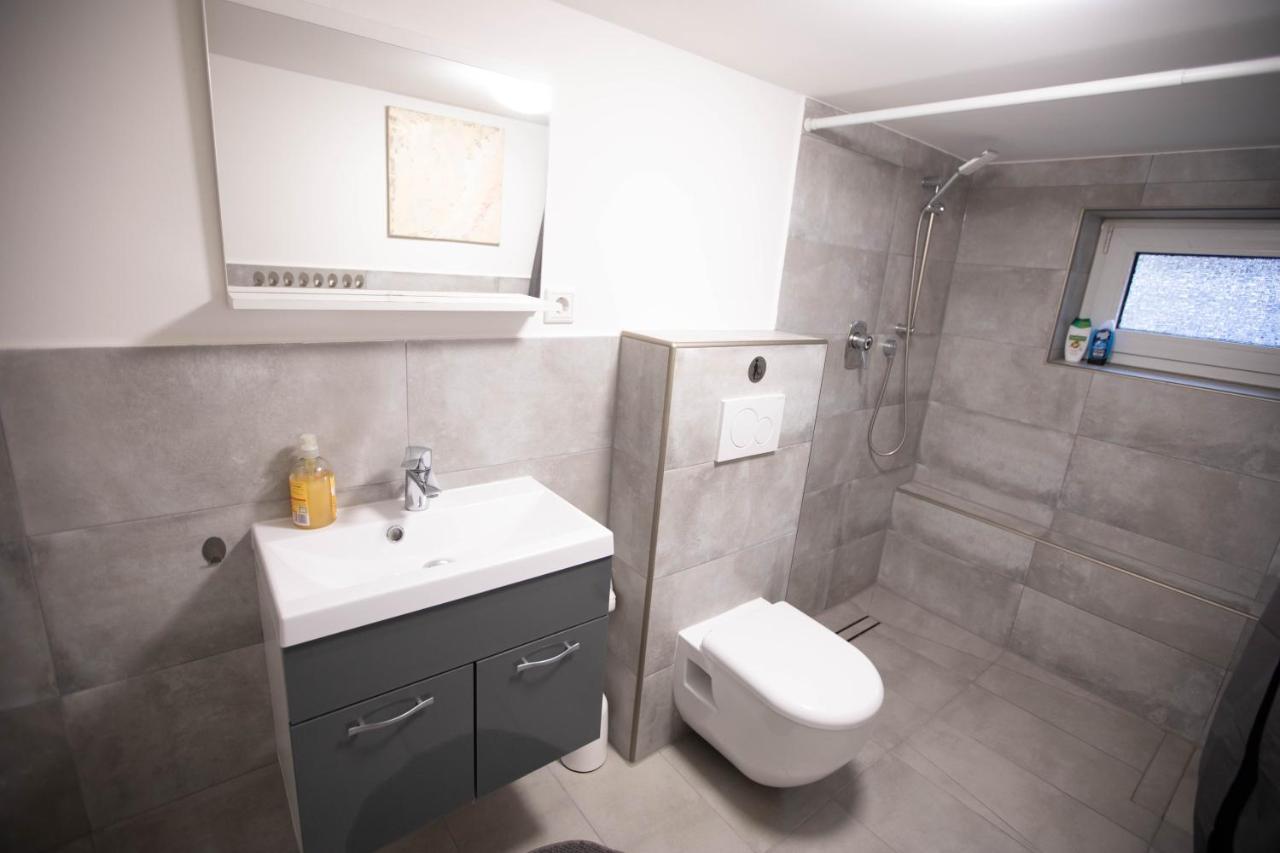 80Qm - 4 Rooms - Private Parking - Keller-Basement - Mallibase Apartments Ανόβερο Εξωτερικό φωτογραφία