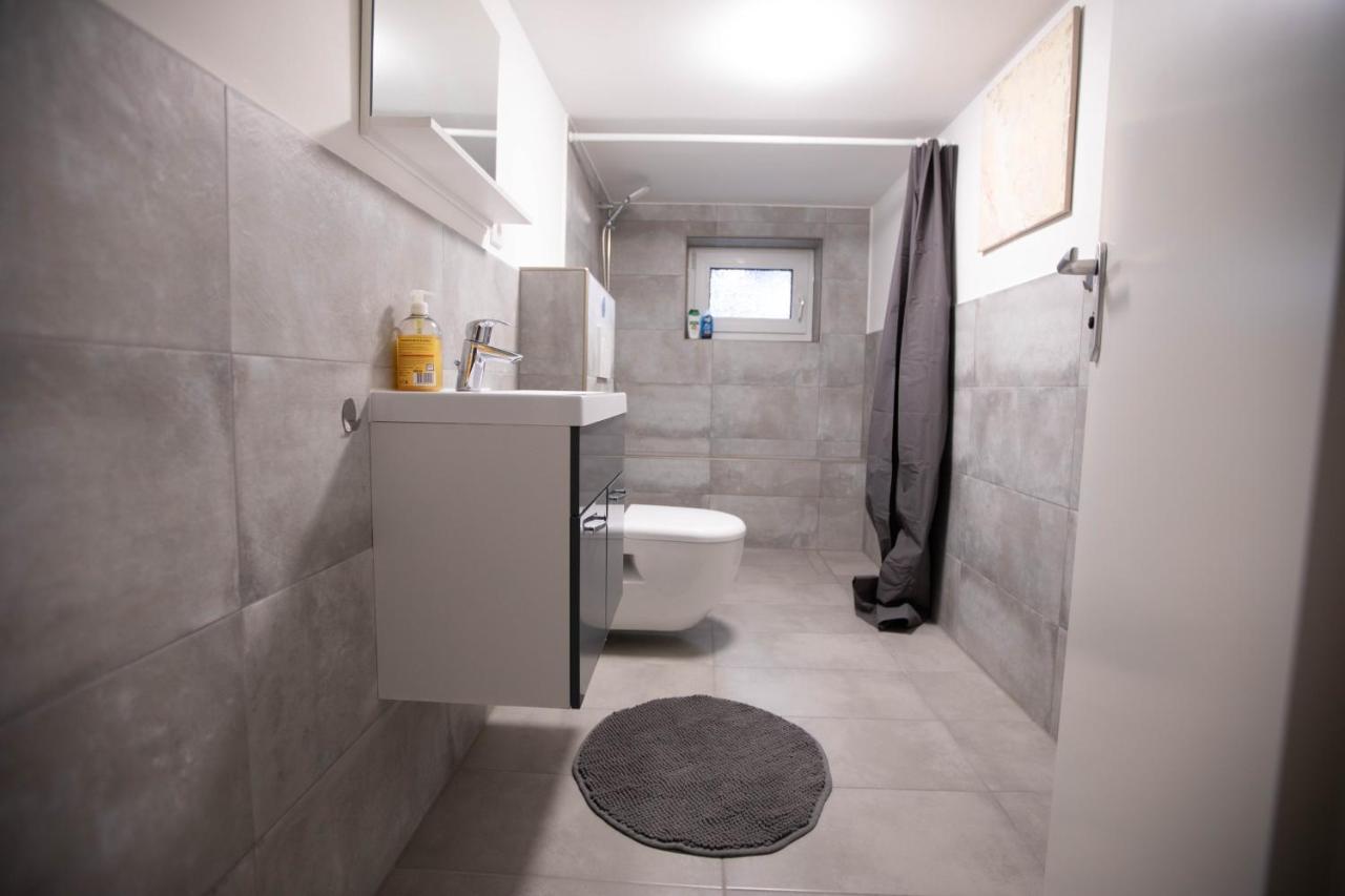 80Qm - 4 Rooms - Private Parking - Keller-Basement - Mallibase Apartments Ανόβερο Εξωτερικό φωτογραφία